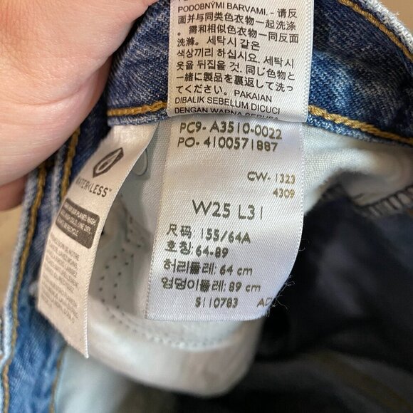 Levi's 94 Baggy Jeans Heavily Distressed Size 25 - Picture 11 of 11